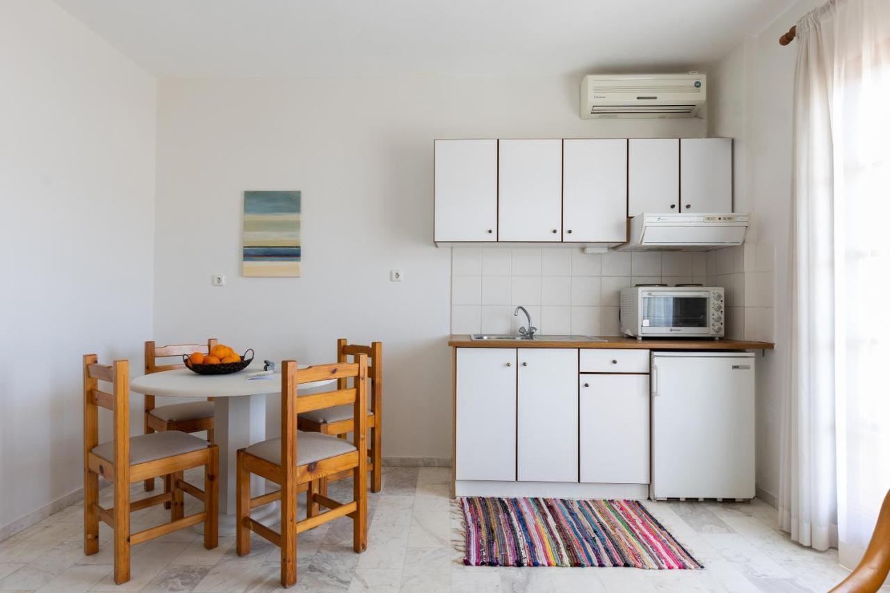 Chrysa House Apartments Agia Pelagia Eksteriør bilde